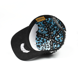 หมวกเบสบอลปักลาย Dandy <span class=keywords><strong>Lost</strong></span> Hills หมวกเบสบอลมีปีกทำจากผ้าหนังนิ่มสีดำมีลายตัวอักษร El MAGO - Product Image 5