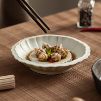 Plat d'apéritif en grès côtelé en forme de fleur Wabi Sabi, plusieurs options de tons terre, bord cannelé fait main, assiette de service en céramique