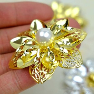 ที่คาดผมเครื่องประดับไข่มุกชุบเงินทองโลหะ3D ชุดเดรสประดับด้วยพลอยเทียมไข่มุกดอกไม้กลวง - Product Image 5