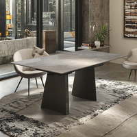 Maßgefertigte Moderne Luxus-Esszimmermöbel mit Metallbeinen Gehärtetes Glas Klappbar für Hotelnutzung Höhenverstellbar Rechteckig Italienisch