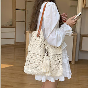 Bolso Tote de Gran Capacidad de Hombro Único de Algodón Tejido, Color Blanco Roto, con Malla Calada, para Playa y Vacaciones, Primavera 2026 - Product Image 1