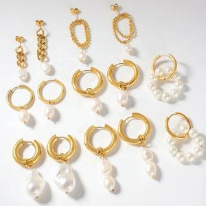Joyería de Moda al por Mayor, Pendientes de Aro de Acero Inoxidable con Circonitas Geométricas y Perlas, Chapados en Oro de 18K, para Mujer - Product Image 1