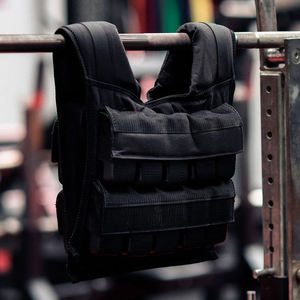 Maillot de basketball personnalisé en gros, léger et ajustable, couleur unie, gilet d'entraînement professionnel sur mesure en polyester - Product Image 4