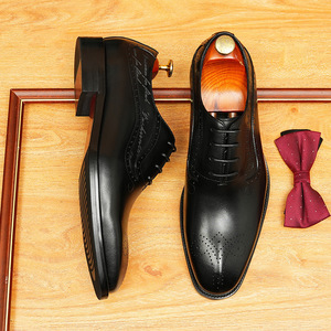 Chaussures Derby anglaises rehaussantes en cuir véritable verni brillant, motif gravé, robustes, légères, imperméables pour l'automne - Product Image 3