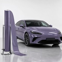 Film de protection de peinture automobile (PPF) personnalisé en gros avec logo, film de changement de couleur, film violet Manta brillant pour voitures de luxe