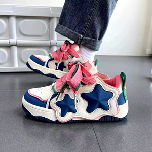 Sneakers Casual <span class=keywords><strong>da</strong></span> Donna Trendy con Decorazioni a Stella, Colori a Contrasto, Lacci Spessi in Denim, Punta Perforata e Suola Antiscivolo in Gomma - Product Image 2