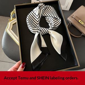 Nouveau style écharpe en polyester à carreaux pour femme, mode haut de gamme, petit carré, style coréen, protection du cou, printemps automne, rétro, avec lien de fixation - Product Image 4