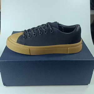 Zapatillas deportivas casuales de hombre con suela gruesa y puntera de concha, de caña baja, con cordones, transpirables, de cuero, que combinan con todo. - Product Image 2