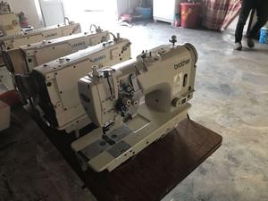 Machine à coudre industrielle à <span class=keywords><strong>double</strong></span> <span class=keywords><strong>aiguille</strong></span> <span class=keywords><strong>Brother</strong></span> 8450 d'occasion, machine à coudre à <span class=keywords><strong>double</strong></span> <span class=keywords><strong>aiguille</strong></span> pour vêtements - Product Image 6