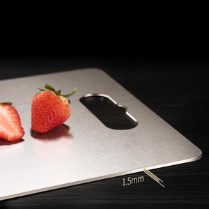 Planche à découper en acier inoxydable C301 en gros – Outil de cuisine pratique pour fruits, légumes et viande, facile à nettoyer - Product Image 3