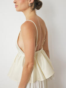 Top de Satén Personalizado OEM para Mujer, Verano 2026 |   Blusa Corta con Tirantes Ajustables y Espalda Descubierta con Adorno de Volantes para un Look Sexy - Product Image 4