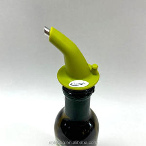 Silicone <strong>Pouring</strong> <strong>Spout</strong> For Cooking Oil <strong>Spout</strong> For Controlled <strong>Pouring</strong> Olive Oil Vinegar <strong>Bottle</strong>