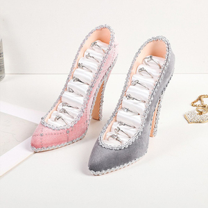 Présentoir à bijoux créatif en forme de <span class=keywords><strong>robe</strong></span> pour chaussures à talons hauts, boucles d'oreilles, colliers et bagues, organisateur de bijoux, cadeau - Product Image 4
