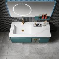 Miroir de salle de bain européen avec commande tactile, armoire suspendue, accent métallique durable, design fonctionnel et moderne