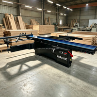 Scie à panneaux coulissante robuste pour le travail du bois en usine avec guide de réglage fin pour la découpe de panneaux de meubles et de bois