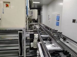 New Stainless Steel Adjustable Flat Belt Conveyor for Pallet Handling System Solutions and Industrial Production Line Automation - Product Image 2