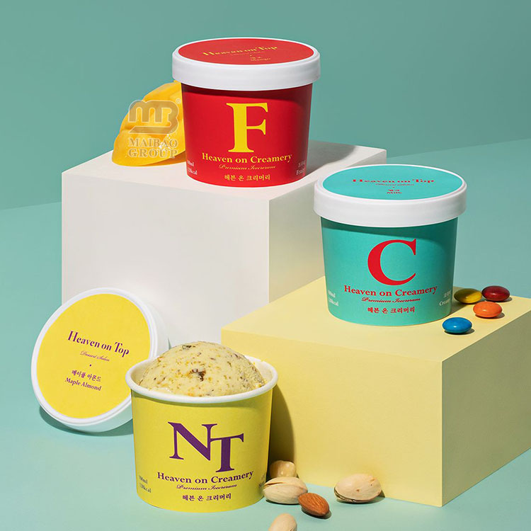 Tasse de papier crème glacée