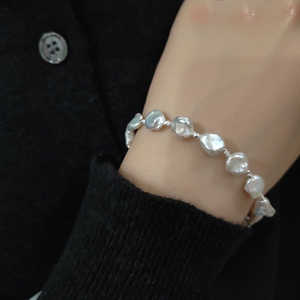 Bracelet en perles de Keshi d'eau douce naturelles sans pépins, bracelet étincelant - Product Image 3