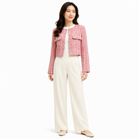 Veste en tweed à carreaux personnalisée OEM ODM pour femme, manteau court à col rond, poche à rabat, boutons sur le devant, manches longues, pour le bureau et les trajets quotidiens