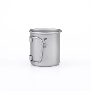 Mug de camping léger en titane pur 220 ml, écologique, avec couvercle et poignée pliable, conception à paroi simple - Product Image 3