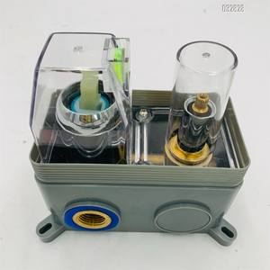 Design moderno cromato finitura superficiale in ottone corpo freddo e caldo miscelatore doccia <span class=keywords><strong>rubinetto</strong></span> corpo applicato per il sistema doccia incorporato - Product Image 1