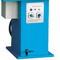 Machine de découpe automatique des semelles à changement de vitesse certifiée CE, moteur de marque internationale Kezhi, équipée d'un dépoussiérage indépendant