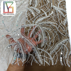 Tissu de dentelle africaine brodé floral de luxe en <span class=keywords><strong>tulle</strong></span> avec perles et sequins pour mariage africain - Product Image 1