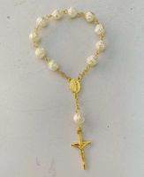 Bracelet catholique bijoux sainte Communion baptême cadeau perle chapelet Bracelet à breloques Mini Denary pour nouveau-né bébé