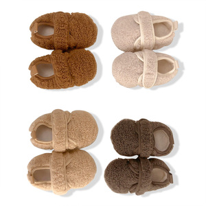 Chaussures d'hiver chaudes à semelle souple pour bébé, mignonnes, légères, pour premiers pas, en peluche, pour filles - Product Image 1
