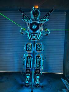 Disfraz de Robot LED para Adulto para Fiestas y Actuaciones, Inspirado en Flamenco con Zancos para Eventos de Salón - Product Image 4