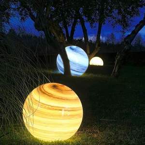 Patio al aire libre Jardín Césped Paisaje Atmósfera Decoración Luna Diseño Bola luminosa Luces De Luna Luces solares - Product Image 3