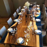 Table en noyer sur mesure à prix de gros, plateau en bois massif, table en résine époxy et ensemble de chaises