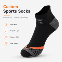 Chaussettes de compression antidérapantes à logo personnalisé, chaussettes de course athlétiques respirantes en maille rembourrée à coupe basse OEM