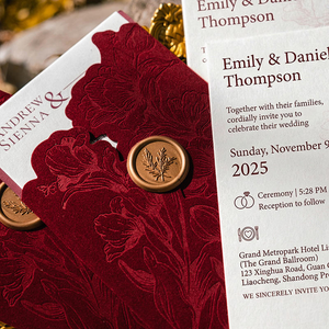 Carte d'invitation de <span class=keywords><strong>mariage</strong></span> de luxe en velours rouge <span class=keywords><strong>bordeaux</strong></span>, découpée au laser, avec sceau de cire doré - Product Image 1