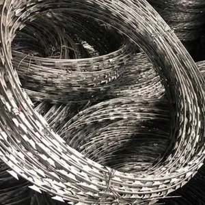 Malla de Alambre de Púas Concertina, Rollo de Acero de Tipo Navaja Simple, Superficie Lisa, Brillante y Antioxidante - Product Image 4