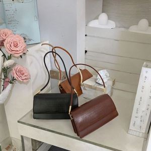 Bolso Bandolera Estilo Retro Europeo-Americano Moderno y Elegante para el Otoño de 2026 con Dos Asas - Product Image 3
