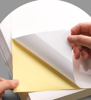 Autocollants d'expédition vierges imperméables de haute qualité, personnalisables, en papier couché brillant auto-adhésif A4 90 g/m², imprimés offset avec code-barres