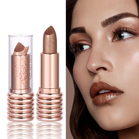 Rouge à lèvres liquide métallique Coupe antiadhésive Brillant à lèvres à fort impact Couleur des lèvres Maquillage rouge à lèvres imperméable longue durée pour les femmes