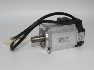 Servomoteur Pana <span class=keywords><strong>Sonic</strong></span> MSMF5AZL1V2M MINAS A6 50W 200V à faible inertie avec frein de maintien IP65 et encodeur 23 bits pour équipement médical - Product Image 2
