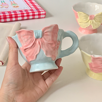 Tasse à café et thé en céramique en forme de cœur, style coréen Ins, mignonne, moderne, blanche, avec nœud noir Hepburn, écologique, 350 ml, avec soucoupe pour fête