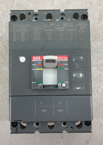 Interruptor Automático TMAX XT4H 250 TMF 200-2000 3P para PLC XT4HU3200AFF000XXX - Product Image 1