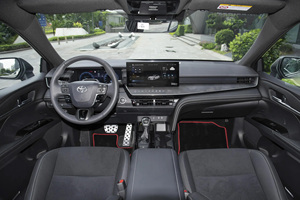 Hot 2025 China 2.0L 4 puertas 5 asientos gasolina sedán Autos usado Toyota Camry 2023 2024 coche nuevo híbrido para la venta - Product Image 6