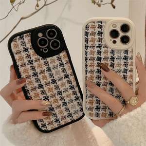 Funda adecuada para iPhone 14 Pro Max, funda de felpa con diseño de pata de gallo a cuadros, de agujeros finos, de cobertura total y a prueba de golpes. - Product Image 1