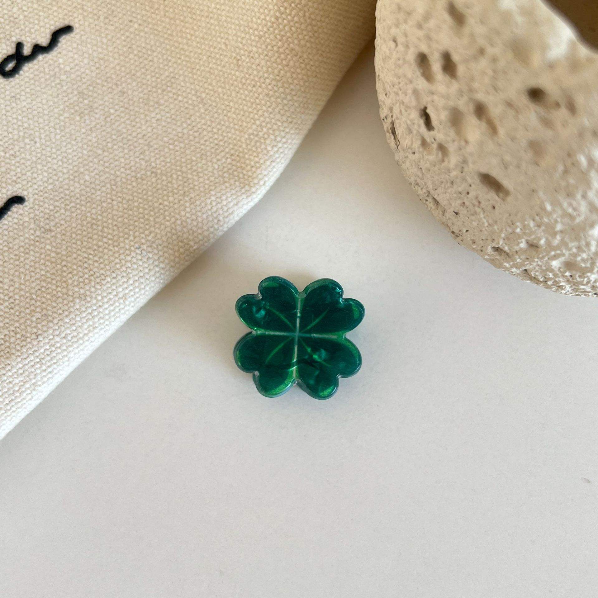 สีเขียว