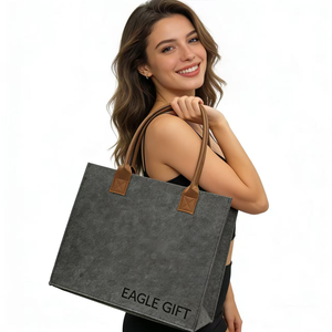Custom Logo Large Capacity Reusable Felt Tote <b>Bag</b> <b>Lightweight</b> Portable Daily Commute Shopping Felt <b>Bag</b> - Product Image 3