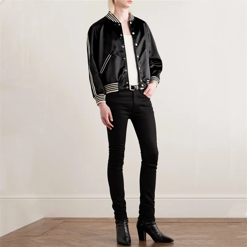 Estremamente popolare giacca classica Casual con chiusura a scatto Slim-fit con Logo ricamato Bomber in raso bianco nero da uomo
