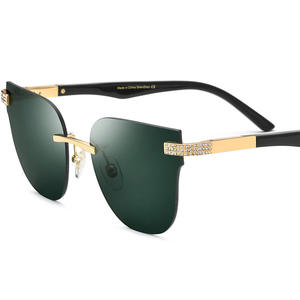 <span class=keywords><strong>2023</strong></span> diamant corne de <span class=keywords><strong>taureau</strong></span> naturellement sans monture lunettes en vrac vert sans monture lunettes de soleil en gros prix compétitif lentille en nylon lunettes de soleil - Product Image 6