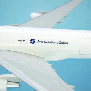 โมเดลเครื่องบินแมกมา แอวิเอชั่น <span class=keywords><strong>B747</strong></span>-400F ขนาด 1:<span class=keywords><strong>200</strong></span> ยาว 35 ซม. ผลิตจากเรซินสังเคราะห์และโลหะหล่อขึ้นรูป งานแฮนด์เมด สำหรับตั้งโชว์บนโต๊ะ - ของขวัญทางธุรกิจ ของที่ระลึกส่งเสริมการขาย - Product Image 4