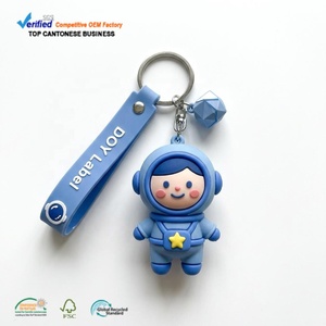 <span class=keywords><strong>Porte</strong></span>-clés <span class=keywords><strong>astronaute</strong></span> en PVC souple 3D avec logo personnalisé en relief, fournisseur de Guangzhou, pour sacs à dos - Product Image 1