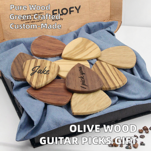 Plettri per <span class=keywords><strong>chitarra</strong></span> in legno d'ulivo lucidato, ecologici e personalizzati, realizzati a mano, idea regalo per il 5° anniversario, per lui o per lei - Product Image 3